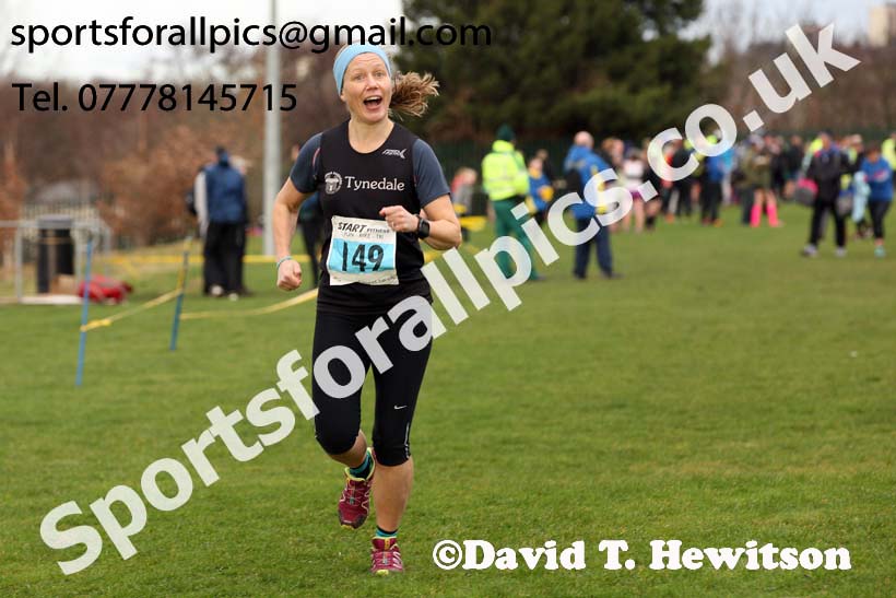 Senior womens and veteran Cathedral Relays, Birtley. Photo:  David T. Hewitson/Sports for All Pics